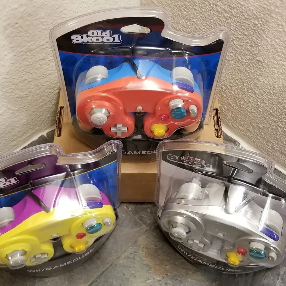 3 Gamecube Controllers - 3 Colors Bundle (NEW) - Yellow Silver Red - Nintendo
